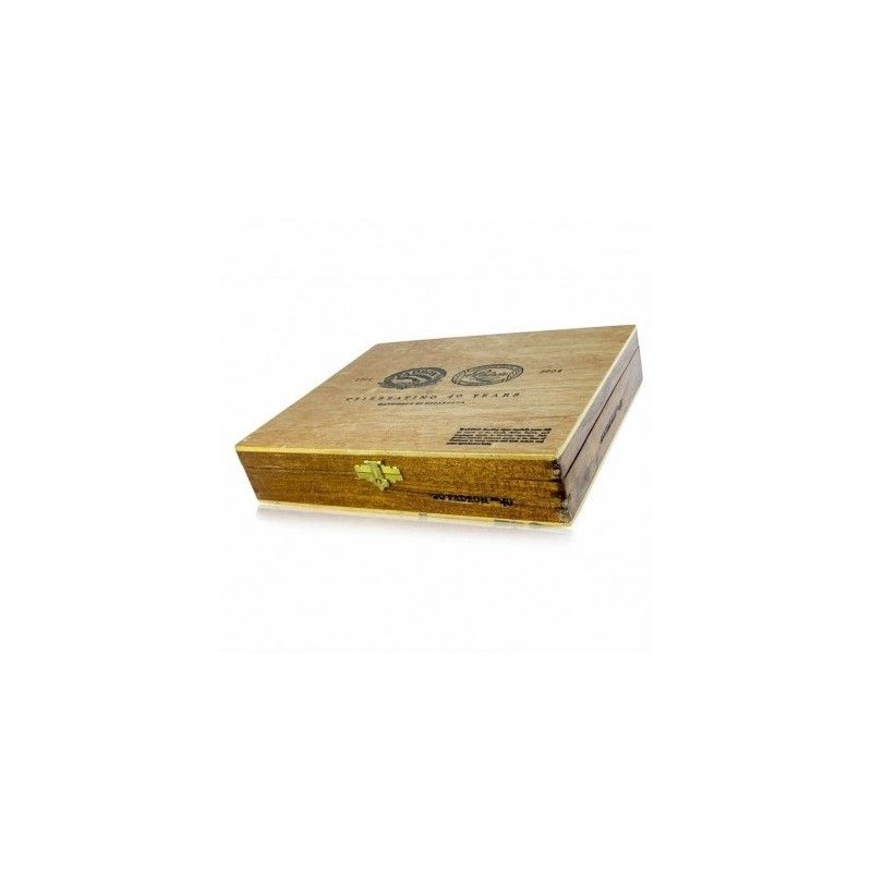 Trabucuri Padron 1926 40th Anniversary Piramides Natural 20