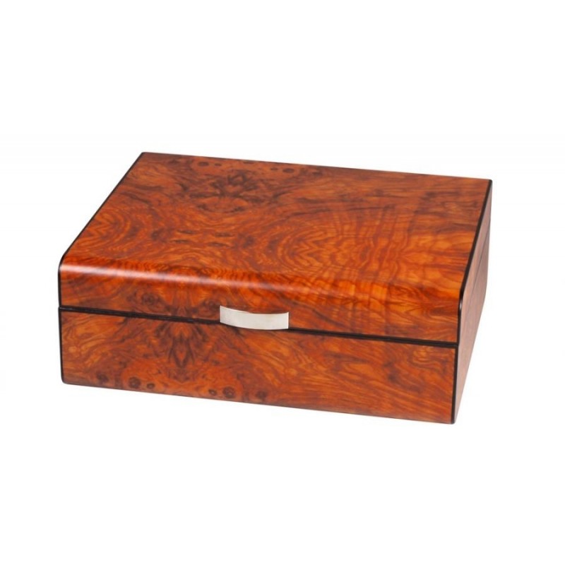 Humidor trabucuri Amado cumpar trabucuri cubaneze si umidor