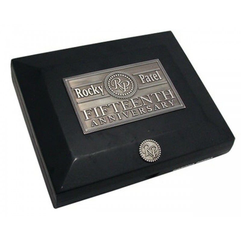 Trabucuri Rocky Patel 15 Th Anniversary Torpedo 20 fumez trabucuri