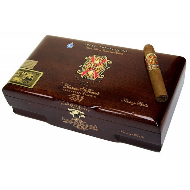 Trabucuri Arturo Fuente Opus X Pusy Cats 39