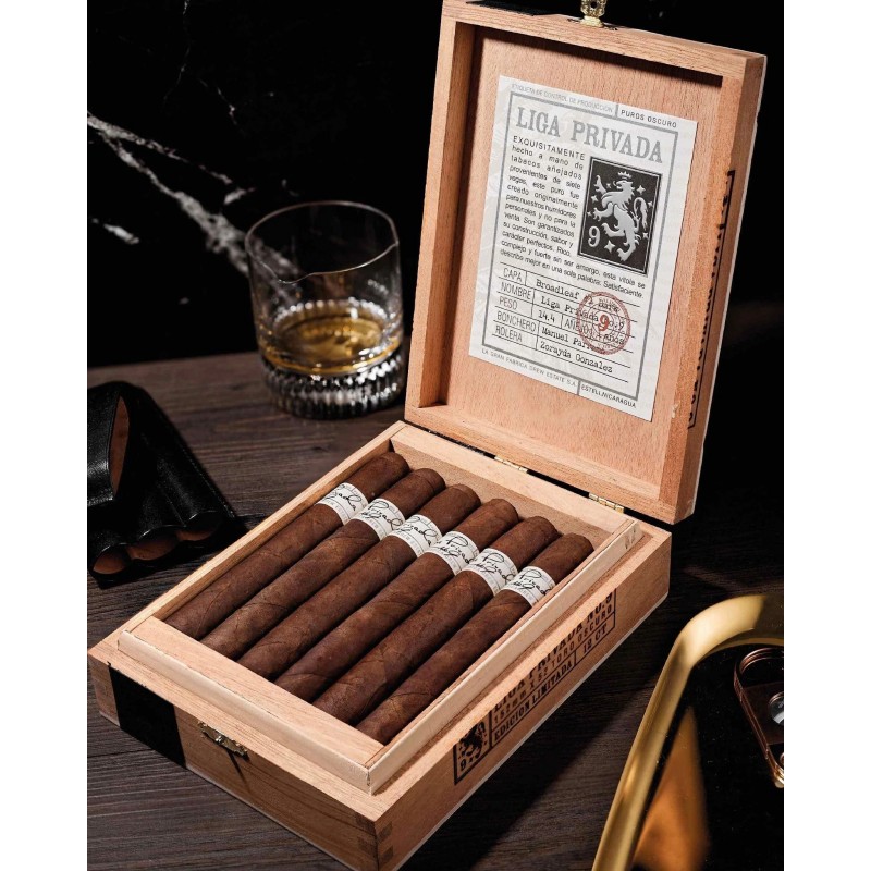 Trabucuri Drew Estate Liga Privada No.9 Toro (12)