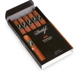 Trabucuri Davidoff Nicaragua Short Corona 25 Reduceri