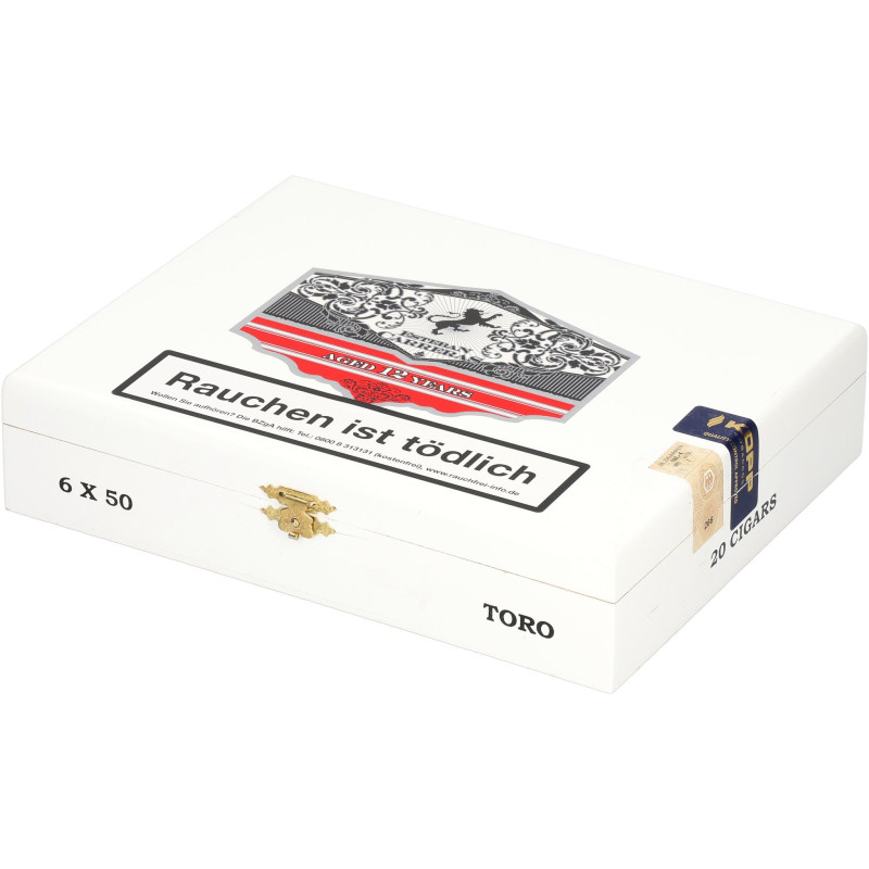 Trabucuri Esteban Carreras Connecticut White Label Toro 20