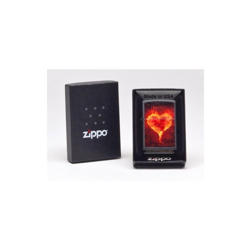 Bricheta Zippo Flaming Heart Black Matte