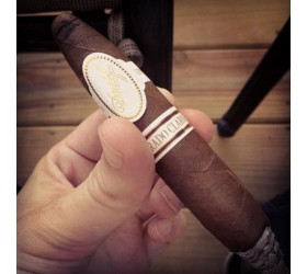 Trabucuri Davidoff Colorado Claro Short Perfecto Cello 10